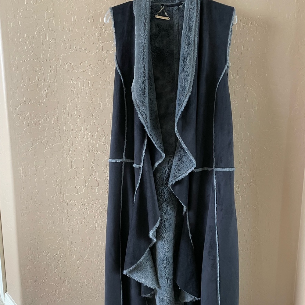 Paparazzi Gray Sleeveless Vest